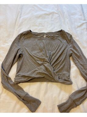 FP Movement by Free People Heathered Gray Taupe Crop Twist Front Top Small